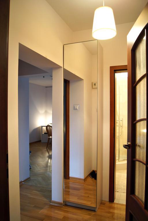 ורשה Wilson Apartment מראה חיצוני תמונה